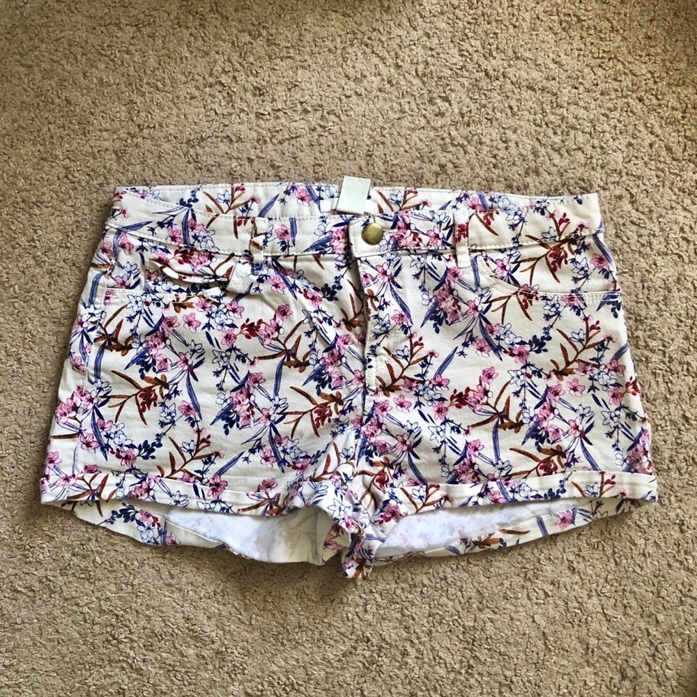 H&M Pink Floral Shorts